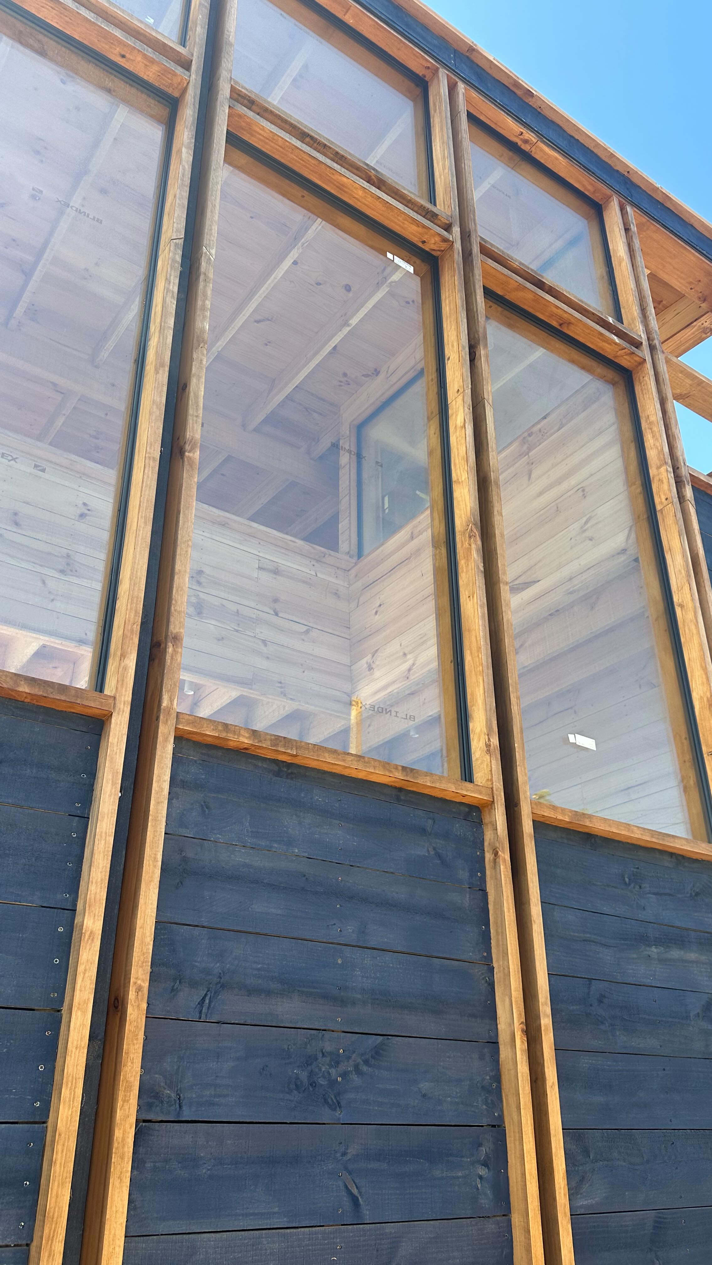 Interior en madera — proyecto Triarq